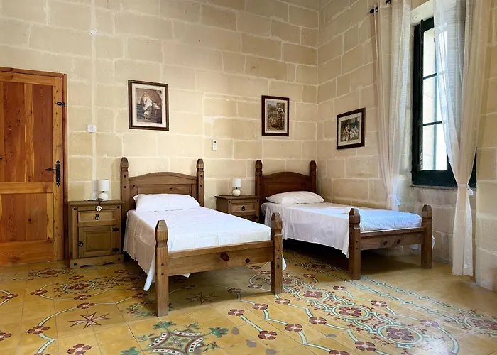 Tal-kaptan Hétvégi ház