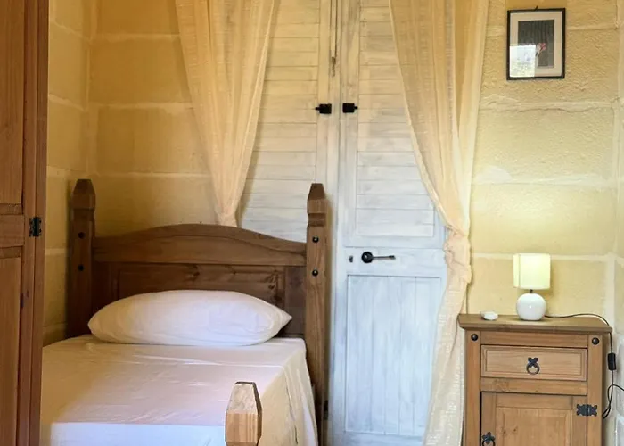 Tal-kaptan Kır Evi *