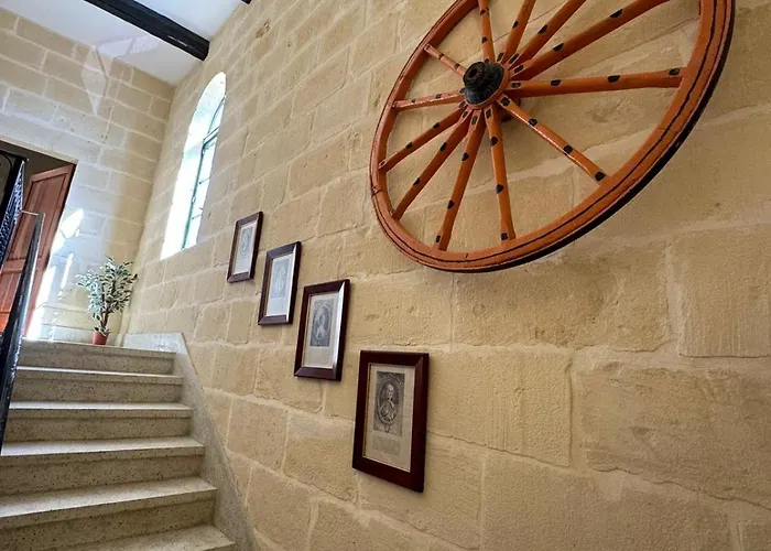 Kır Evi Tal-kaptan Victoria